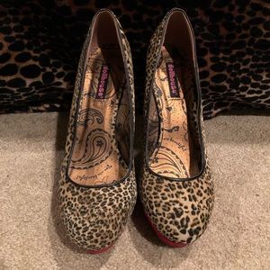 Dollhouse Velvet Leopard Print Stilettos Size 10